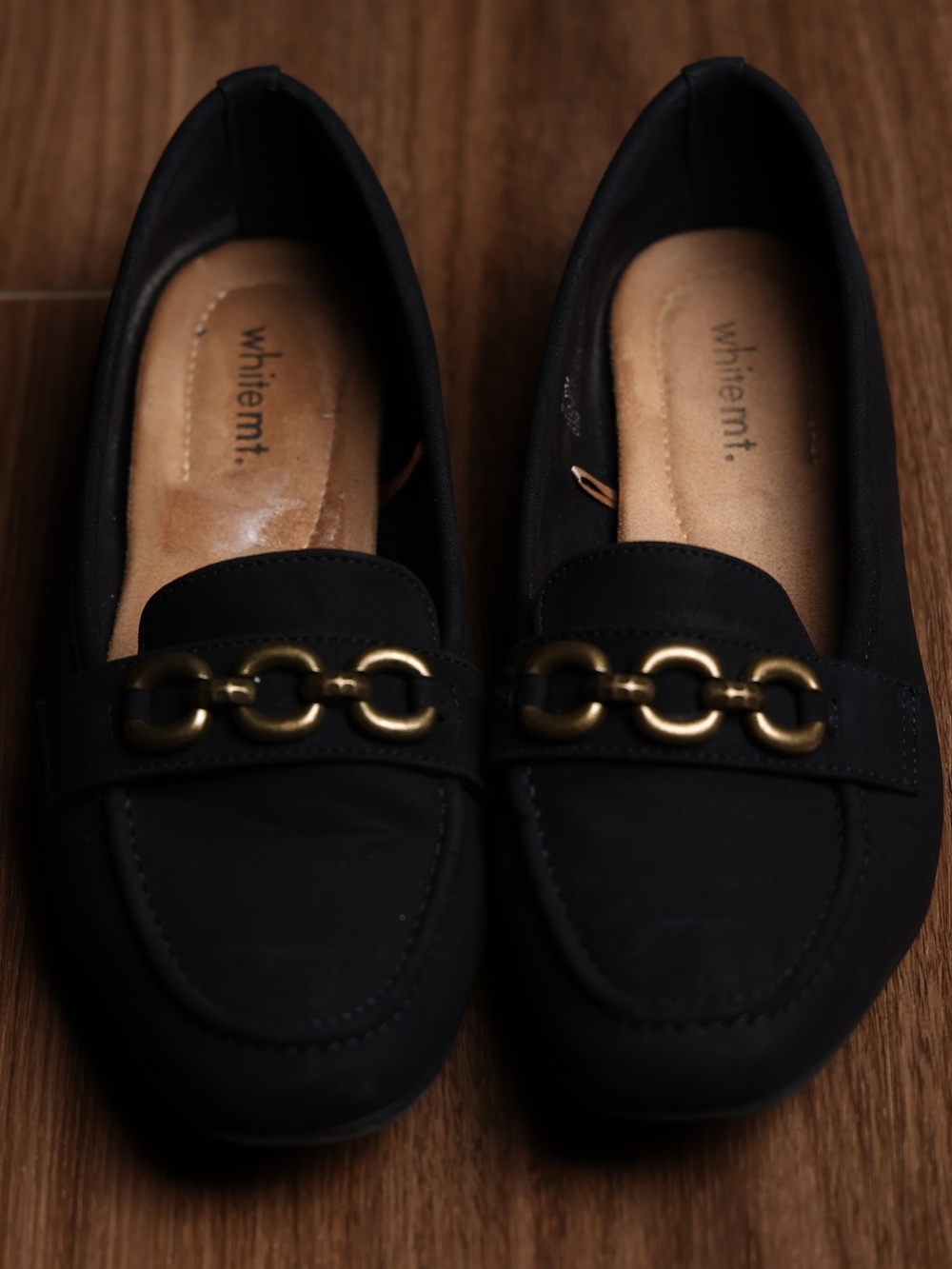 Whitemt Black Loafers with Brushed Gold Chain
